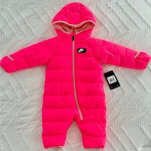 NWT!! Nike Baby Bunting Suit